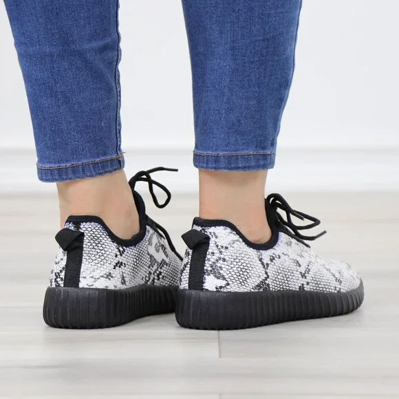 Snake Skin Print Fashion Comfort Walking Sneakers Shoes - Picture 8 of 14